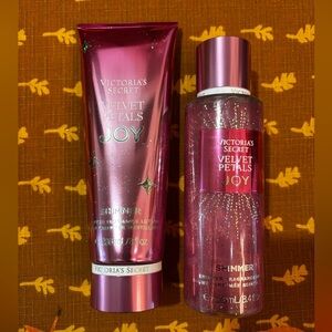 (Inventory 24) Victoria's Secret Velvet Petals Joy Shimmer Duo in Pink